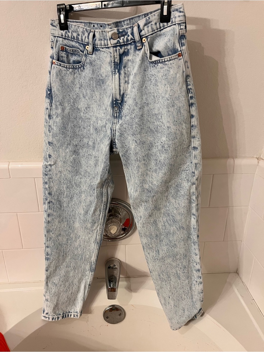 GAP Light Blue Acid Wash Mom Jeans - High Rise